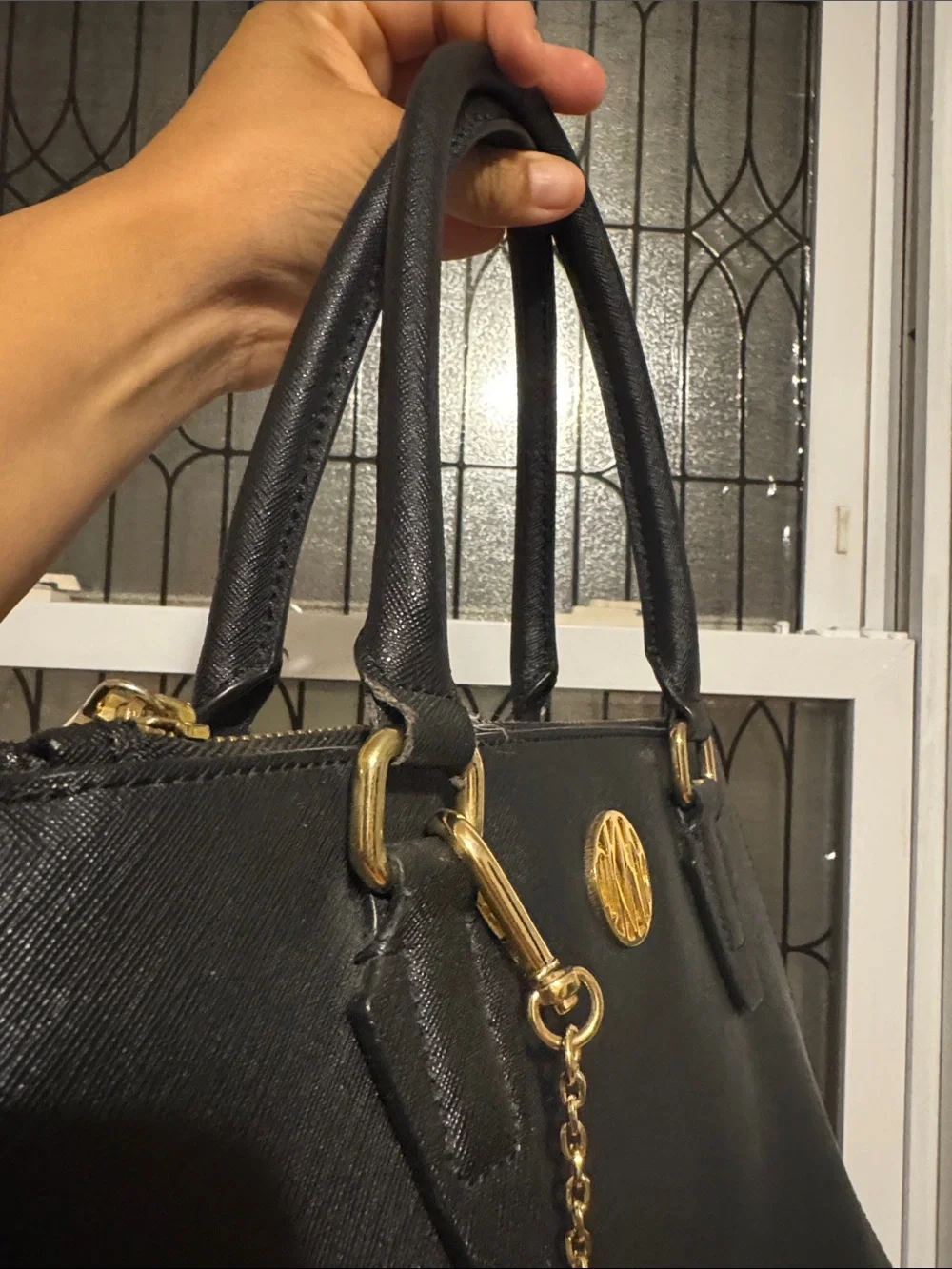 DKNYC sleek black